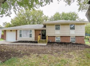 6307 E 102nd Ter, Kansas City, MO 64134