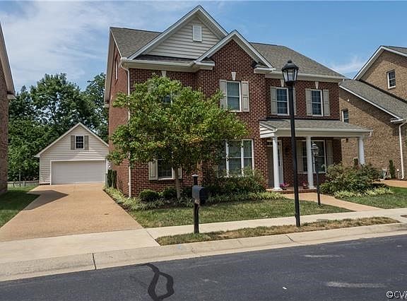 2nd image of 6012 Bastione Court Gln