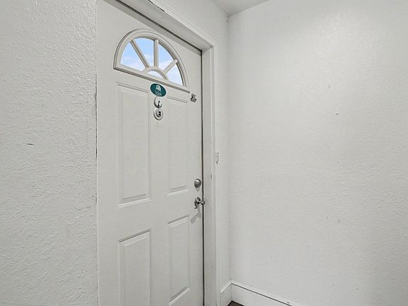 3rd image of 328 Butler Ct