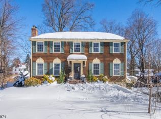 16 Kary Way, Morristown, NJ 07960