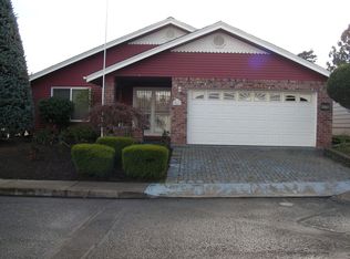 3067 Oakcrest Dr NW, Salem, OR 97304