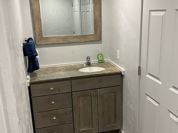 4th image of 5975 W 4000 S