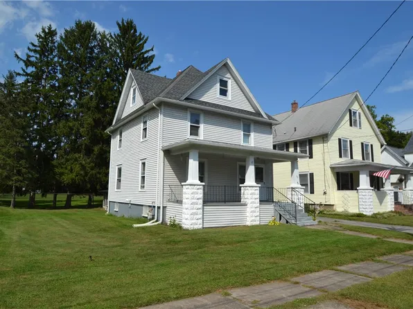 68 State St, Manchester, NY 14504