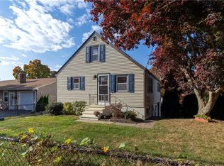 464 High St, Cumberland, RI 02864