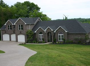 130 N Denny Rd, Lebanon, TN 37087