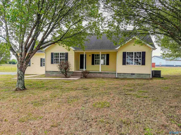 25 County Road 392, Trinity, AL 35673