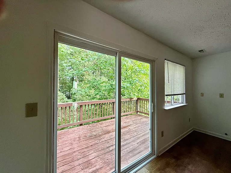 22570 Lower Kells Ln — Photo 4
