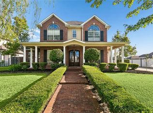 221 Spring Rose Dr, Belle Chasse, LA 70037