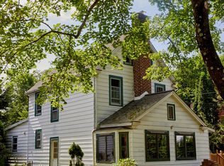 20 Millrock Rd, New Paltz, NY 12561