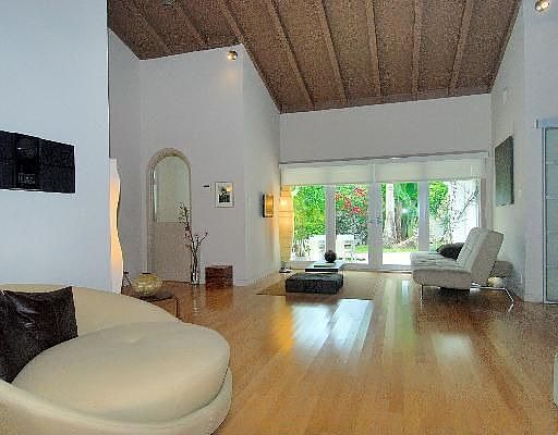 5th image of 30 E Di Lido Dr