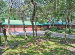 4981 E Spruce Dr, Dunnellon, FL 34434