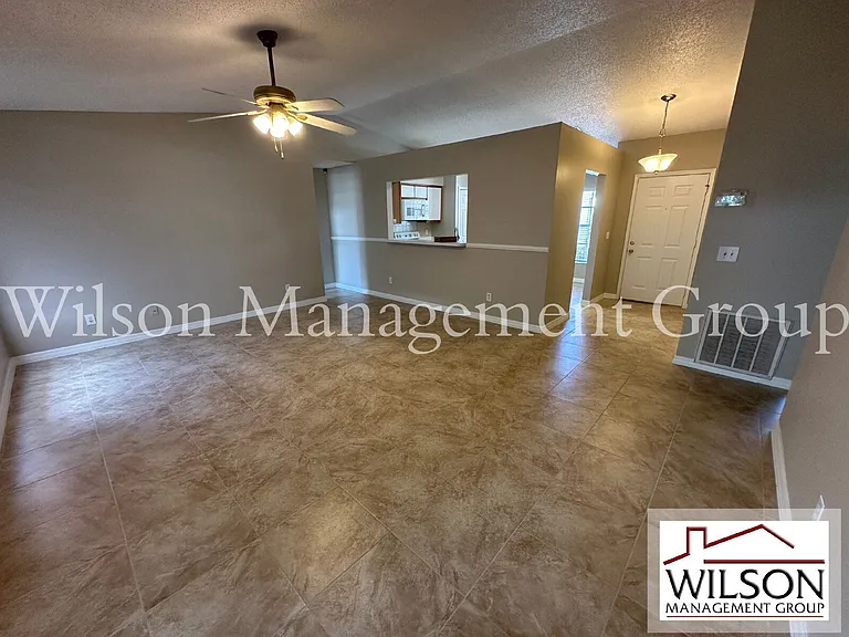660 Marlene Dr — Photo 3