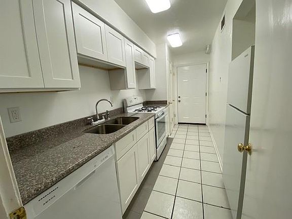 5th image of 1818 Prytania St #2