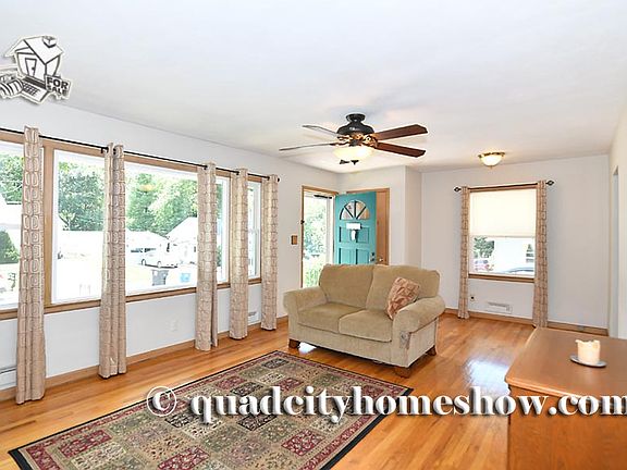 13 x 21 Living Room