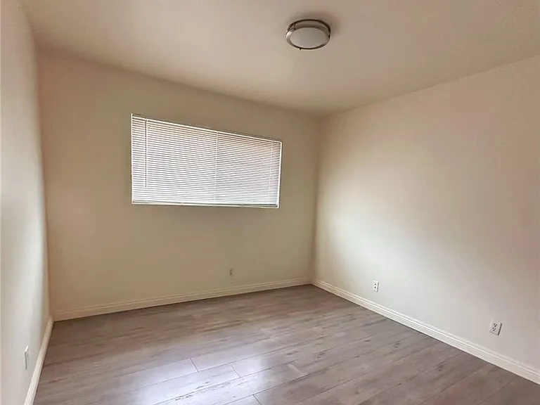 402 Bregante Dr — Photo 13