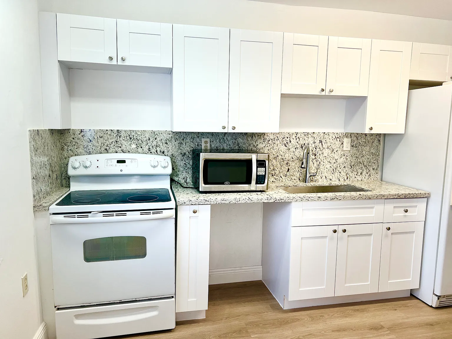 3 bed, 1986 sqft, $4,500 — Photo 2