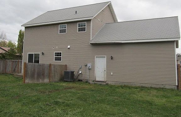 4th image of 1116 W King Ave