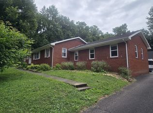 380 Vine Ave, Oneida, TN 37841