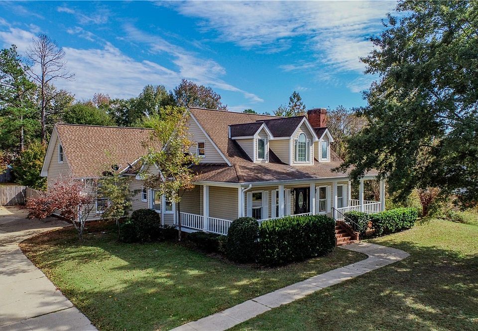 1st image of 7325 Laurel Wood Dr