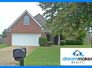 10128 Fox Chase Dr, Olive Branch, MS 38654