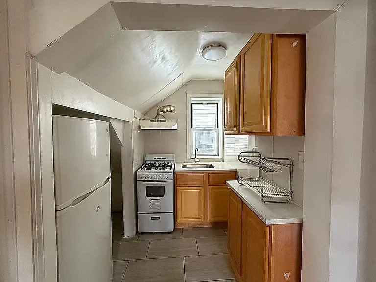 3755 Willett Ave #2 — Photo 6