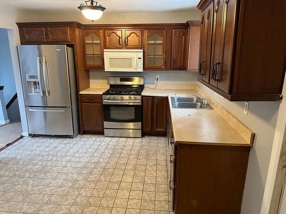 107 Spring Brook Rd, Waterbury, CT 06706 Zillow