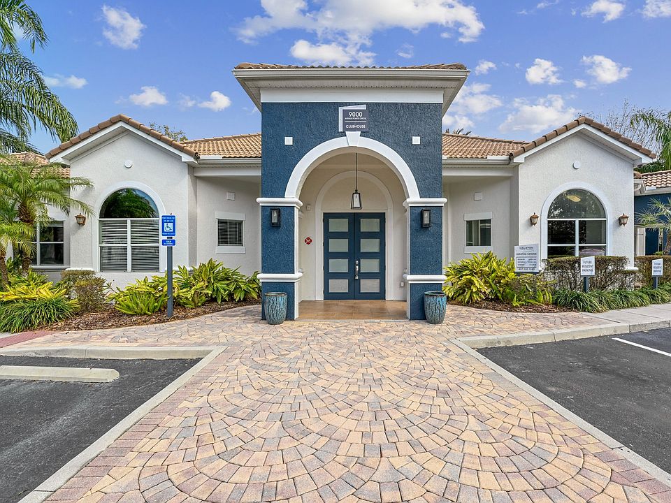Exterior Amenity Clubhouse