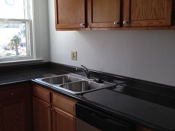 3rd image of 35-37 W Longview Ave