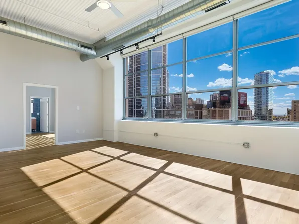 2200 Arch St Unit 910, Philadelphia, PA 19103