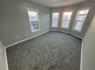 191 Beech St APT 3A, Manchester, NH 03103