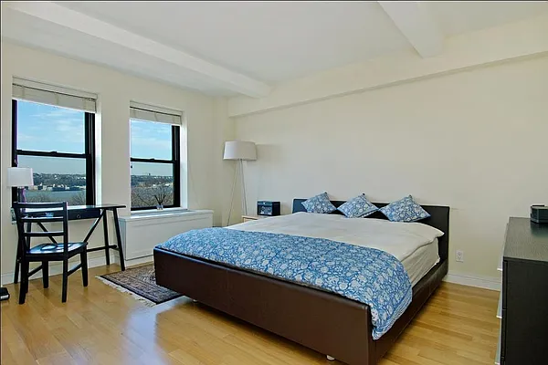 Rented by Corcoran | media 23