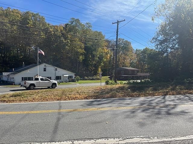 2nd image of Tinker Town Road