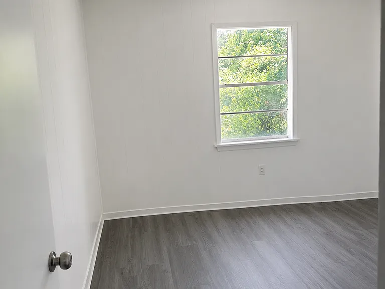 4250 Sunset Dr — Photo 6