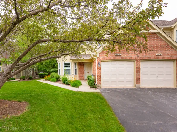 1681 Penny Ln APT B, Crystal Lake, IL 60014