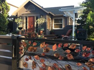 1073 W 26th St, San Pedro, CA 90731
