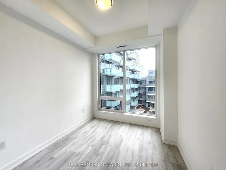 7 Golden Lion Hts #N625 — Photo 7