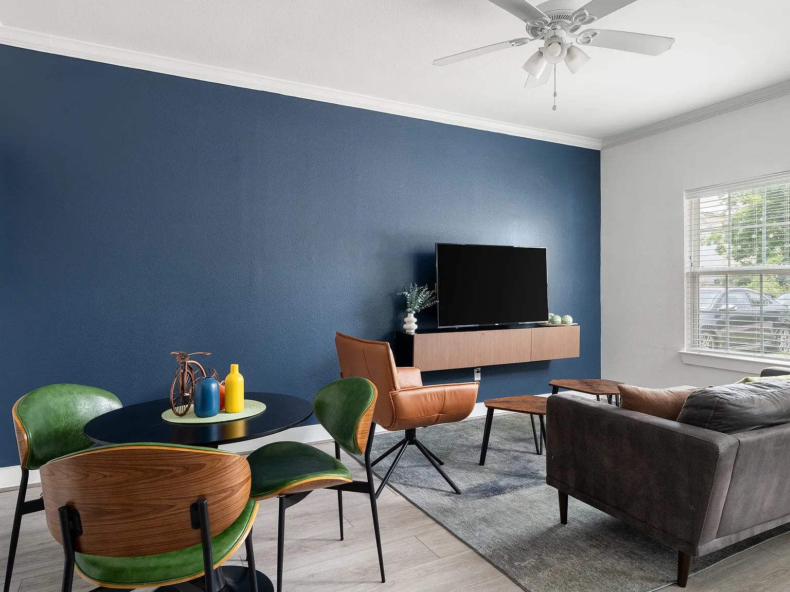 3 bed, 1265 sqft, $900 — Photo 4