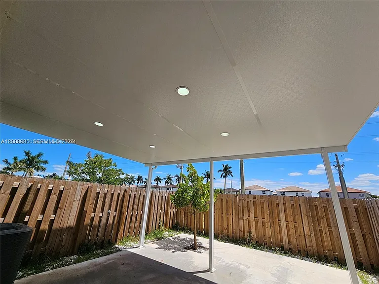 11816 SW 247th Ter — Photo 21