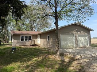 1425 N Carlyle Rd, Vandalia, IL 62471