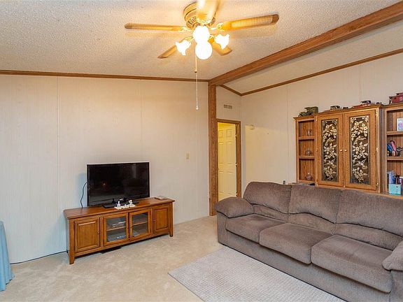 3rd image of 5001 S Lea Ave
