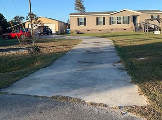 200 Mewborn Dr, Beulaville, NC 28518