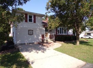 506 Jackson St, Clay City, IN 47841