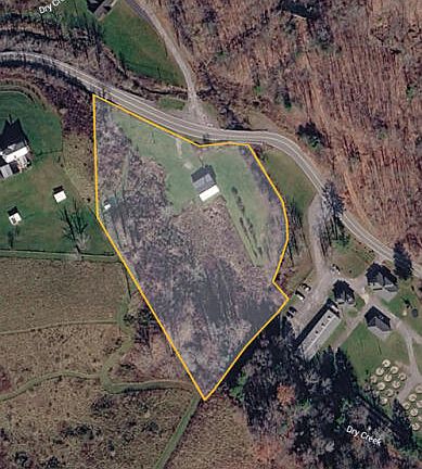 2nd image of 981 Woodrow Rd