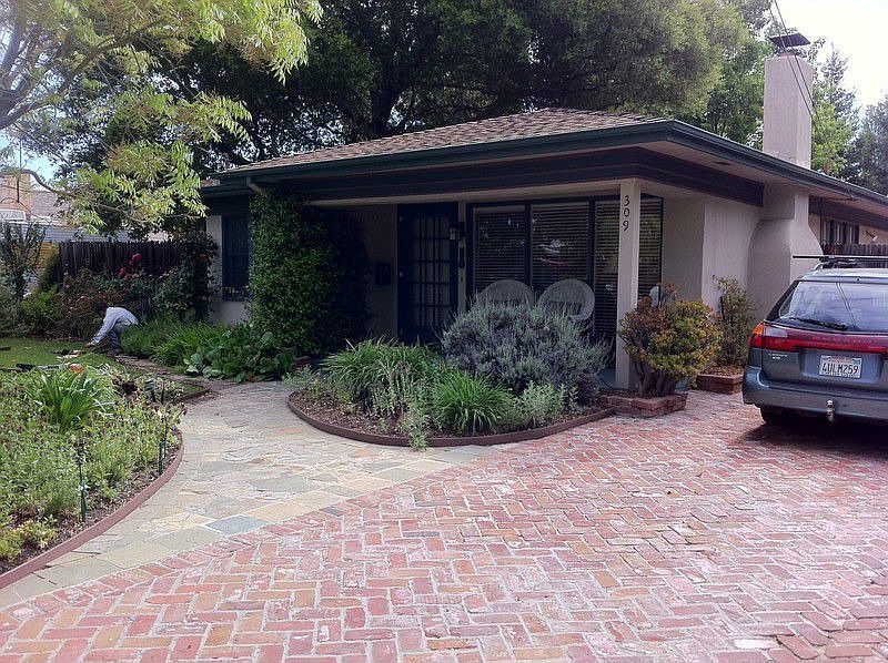 1st image of 309 Fernando Ave