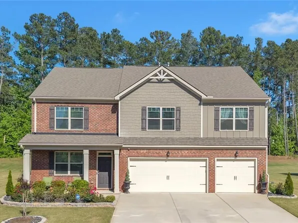 8033 Louis Dr, Locust Grove, GA 30248