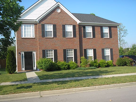 2nd image of 717 Sprucewood Dr