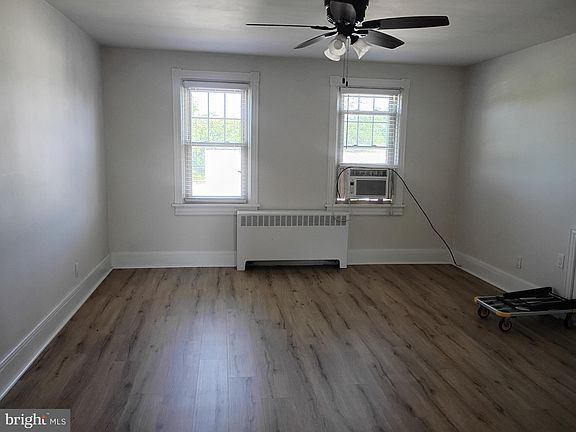 4th image of 201 Columbia Blvd Floor 3