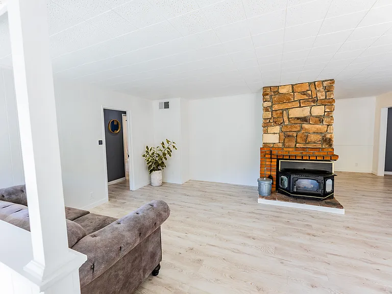 3227 Salton Vista Dr — Photo 11