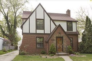 2nd image of 2335 Waite Ave