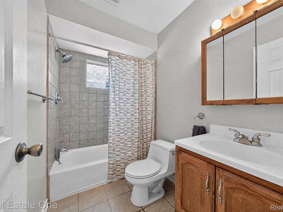 26212 Park Ct, photo 20
